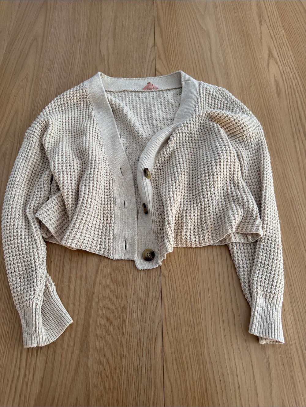 Eberjay cropped cardigan size M beige